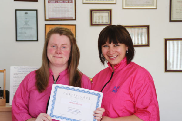 Sandra graduated Master Cat Groomer with Head Tutor Svetlana